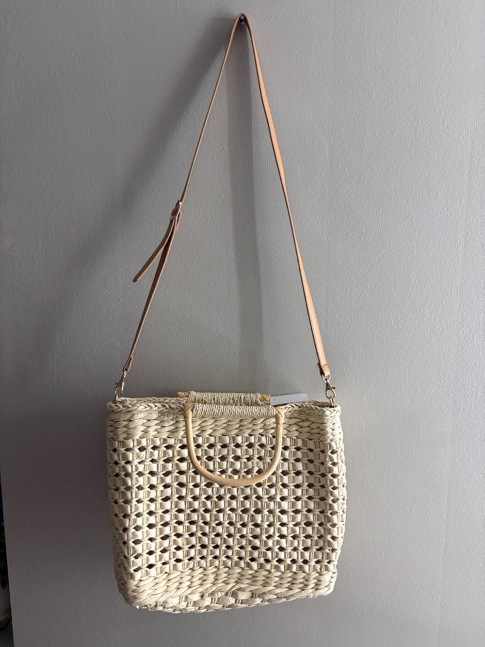 Woven Straw Crossbody Tote - Natural